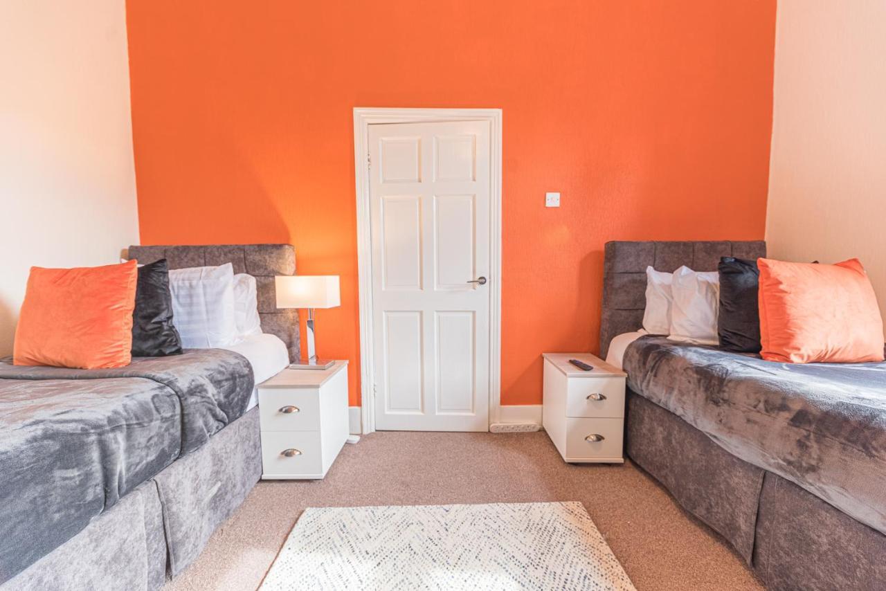 *King Bed* Luxury City Centre House Barrow-in-Furness ภายนอก รูปภาพ