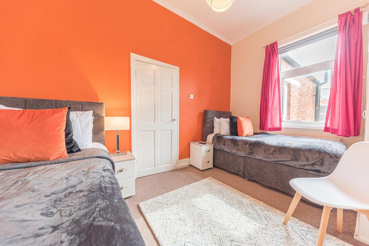 *King Bed* Luxury City Centre House Barrow-in-Furness ภายนอก รูปภาพ