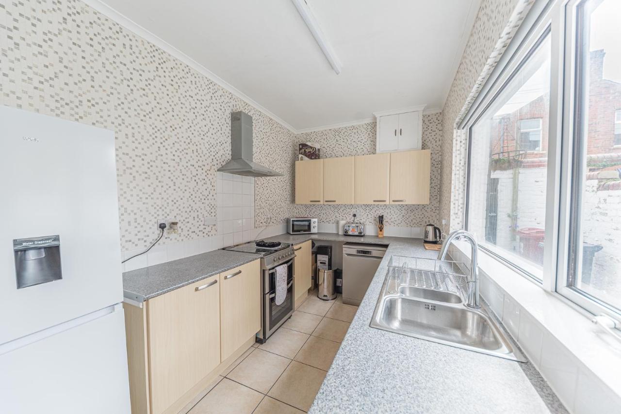*King Bed* Luxury City Centre House Barrow-in-Furness ภายนอก รูปภาพ